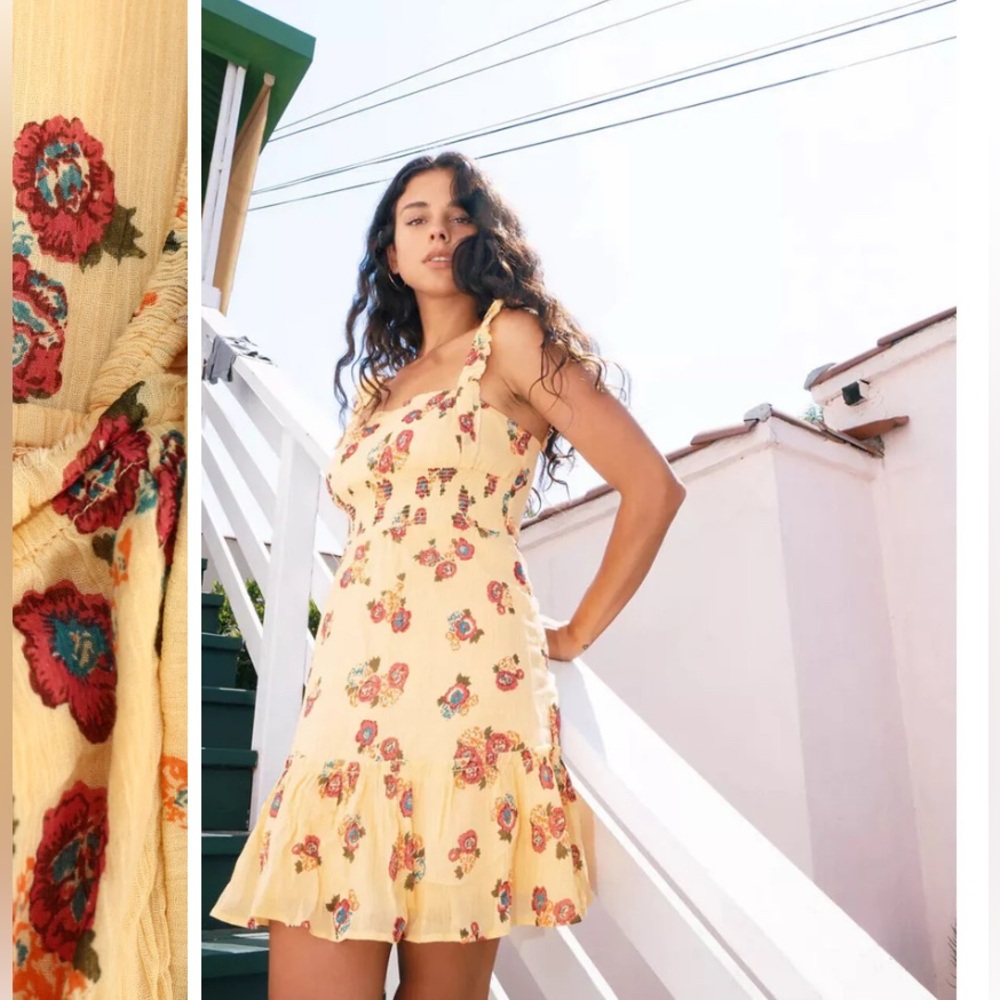 Urban Outfitters‎ Yellow Floral Ruffle Sleeve Dress
